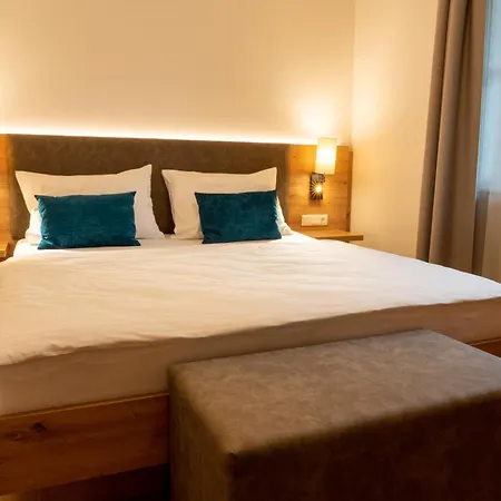 Bauernhofhotel Unterbergerin - Mit Frühstück Und In Gastein Mit Gratis Thermeneintritt 4*